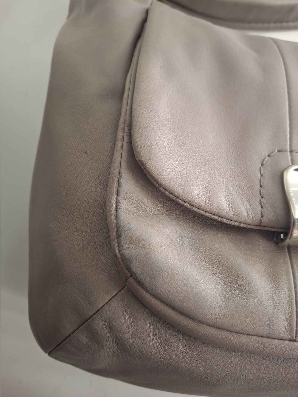 Coach Kristin convertible hobo bag Taupe.  Great condition - Picture 7 of 8